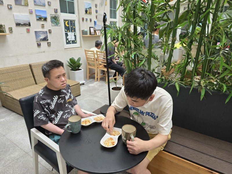 aff6c3ad491b4cfba29b953ff22137c5_1754010868_4219.jpg
